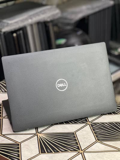 Dell Latitude 7400 | i7 8th Gen | 8GB RAM | 256GB SSD