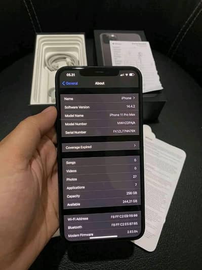 iPhone 11 pro Max 256 GB water pack=0342-4575-705