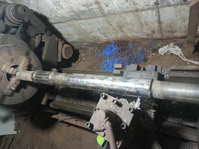 Need Lathe Machine Turner