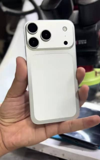 Iphone XR convert to 17 pro brand new condition m