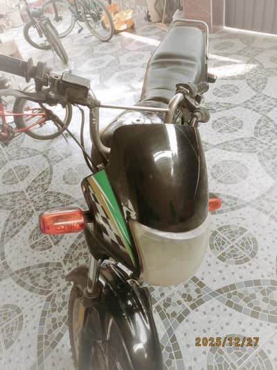delux cg 125 bike 7/10 condition