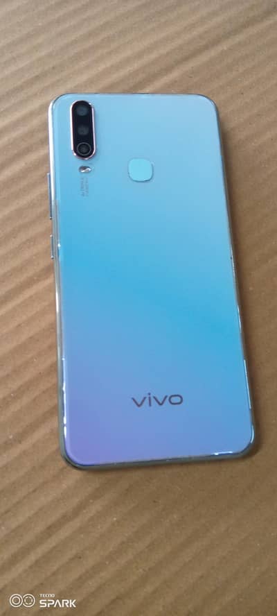 Vivo y17