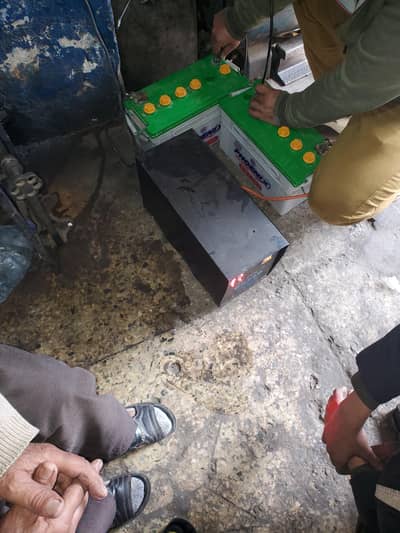 new batry fresh candeshen all ok new ups