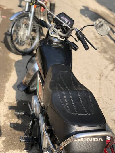 Honda cd 70 2015 model