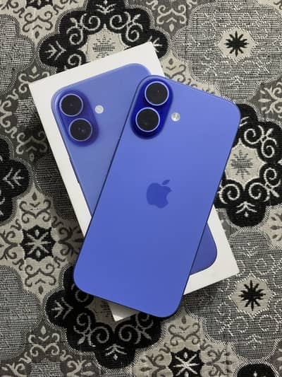 iPhone 16 ultramarine color