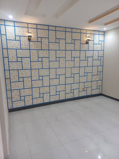 10 Marla 2nd floor available for rent in Lda avenue 1 lahore