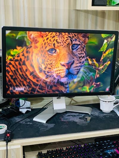 BEST GAMING AND EDITING PC WITH 24" DELL LED - URGENT SELL