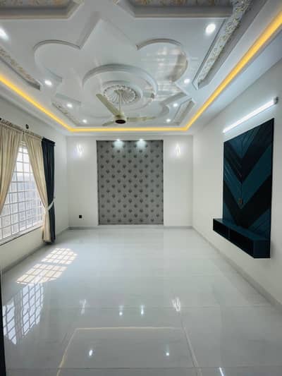 5 Marla Spanish lower portion available for rent in Lda avenue 1 lahore