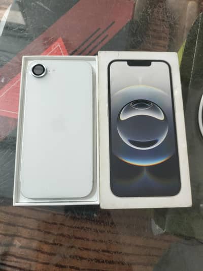 iphone 16 e  just box open