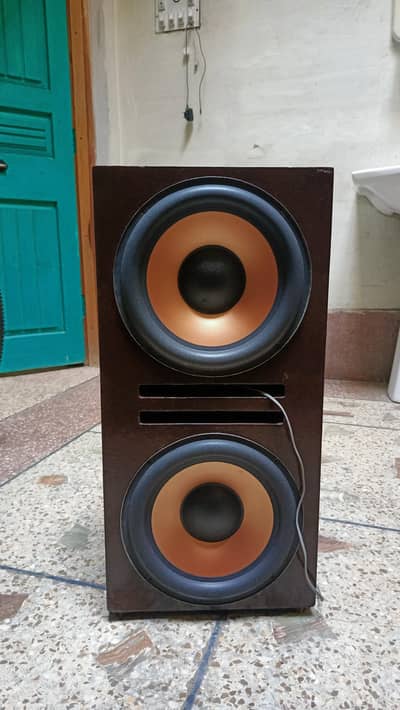 2 speaker 10 inch friend good condition  gud sounds