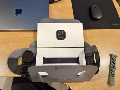 Apple Watch Ultra 2 Black Titanium Pristine Condition Complete Box