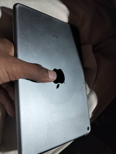 Ipad mini 5 with box