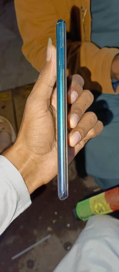 Infinix Hot 10 only phone 4/64 Exchange Possible
