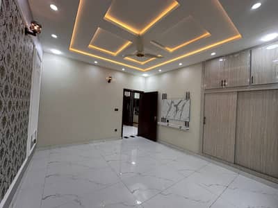 20 MARLA BUNGALOW FOR SALE IN NFC 1 GOOD LOCATION