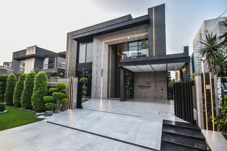 1 Kanal Mazhar Muneer Design Outclass Bungalow For Sale phase 8