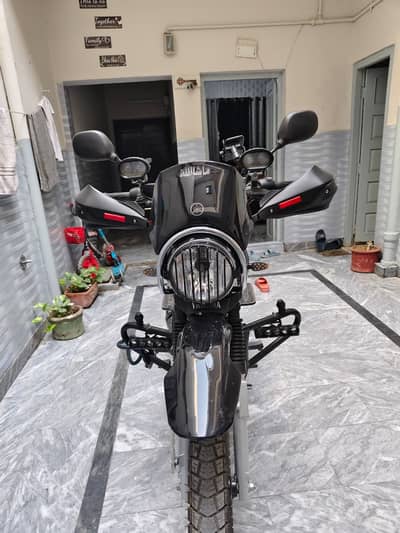 Yamaha YB 125Z-DX 2023 Model - Totally Genuine