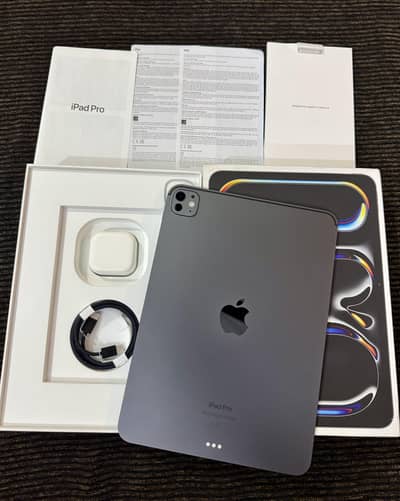 iPad Pro M4 Complete Box