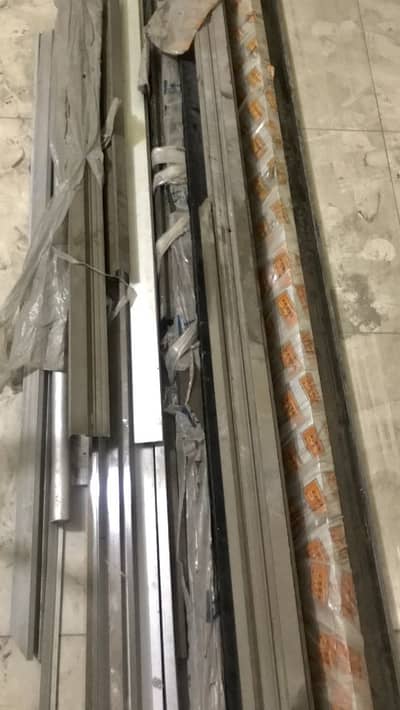 Aluminum section mix color &quantity