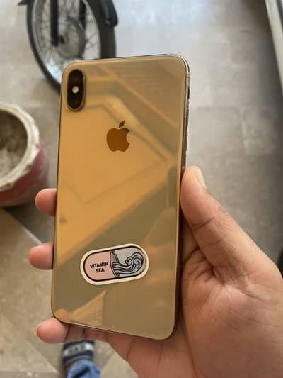 Iphone xs max 256gb pta approve 10 by 9.5
