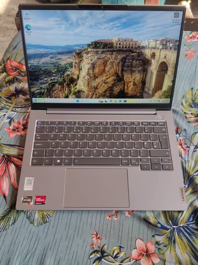Lenovo Ryzen 7530U 24GB-RAM 8GB Graphic 256GB NVMe 4K Display