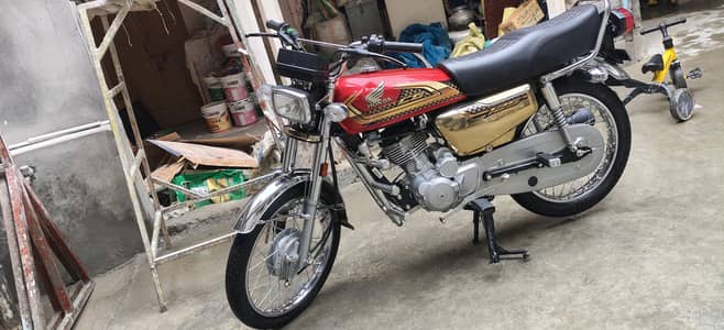Honda 125 Gold edition 2025