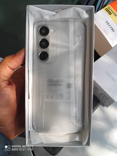 tecno spark 40 pro plus 8+8_256 my WhatsApp 03264203813