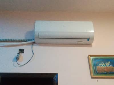 haier 1 ton inverter just 4 months used