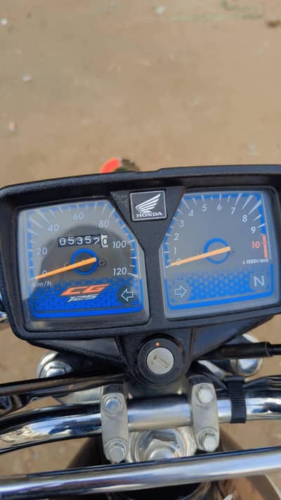 Honda 125 2025 Model Black Color Anda piece Urgent Sale