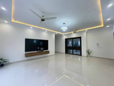 1 Kanal Upper portion for rent