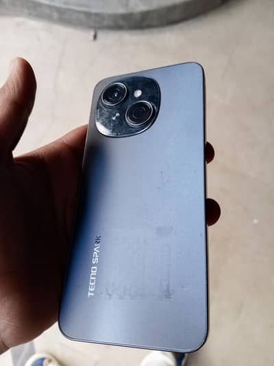 Tecno spark go 1 4+4    64