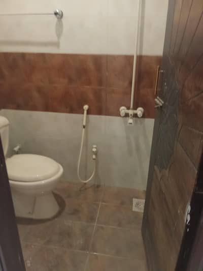 pechs 800 yeards  big open space for distribution warehouse