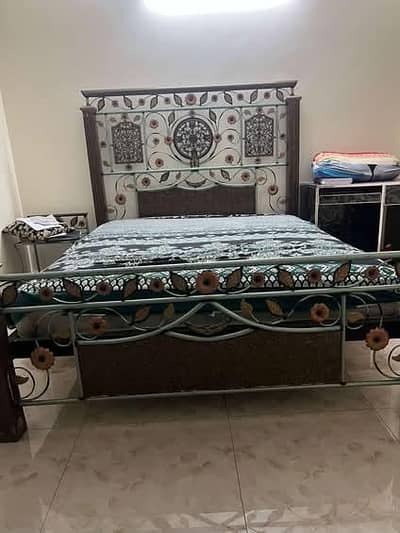 Iron bed