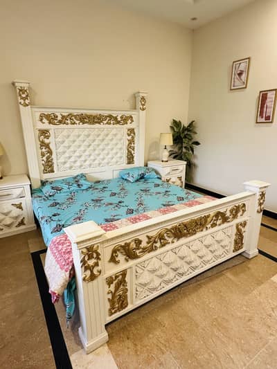 Bedset / bed / bedroom furniture