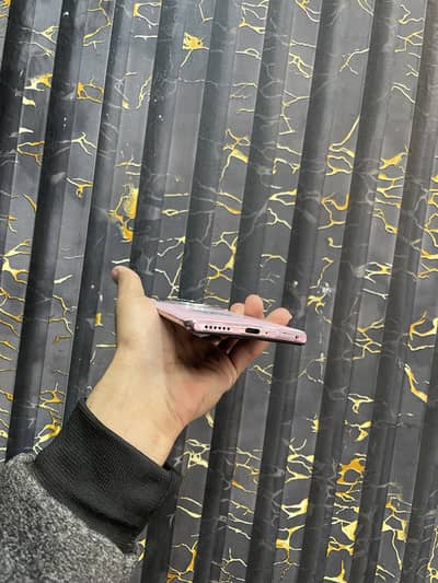 Infinix zero 40 ha full box condition you see in pics