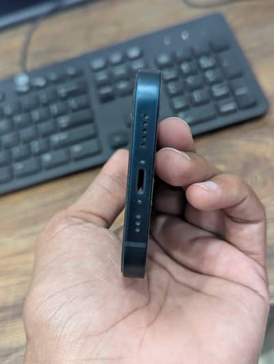 I phone 13 Iv 128 gb