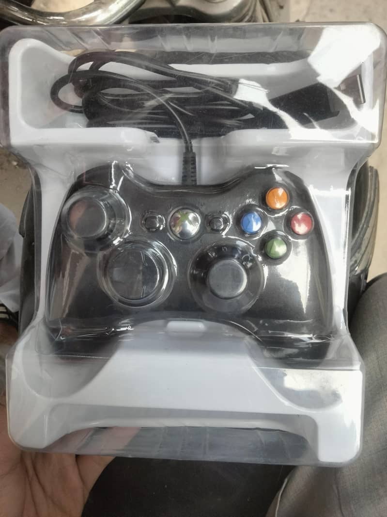 XBOX 360 WIRED CONTROLLER 1