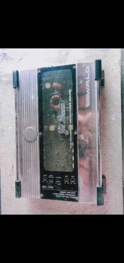 MEC-700A Wald amp, 2 Kenwood speakers