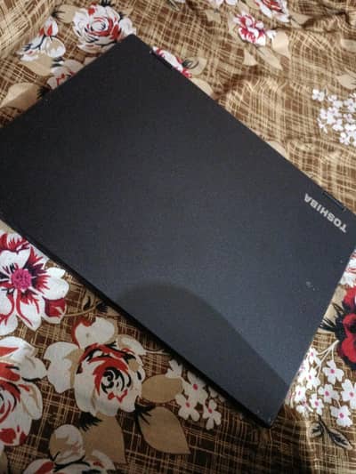 Toshiba Dyana Book 16gb 256gb SSD i5 8th gen