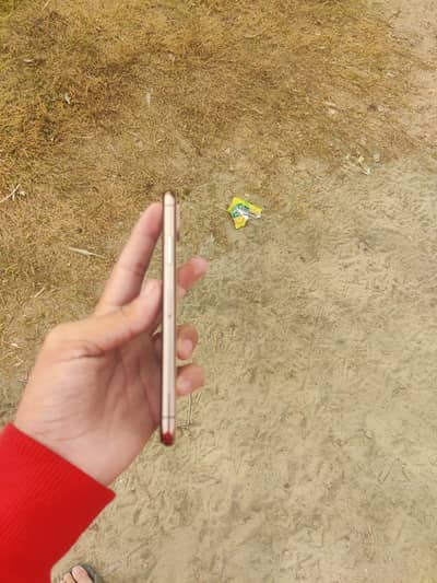 iPhone xs pTA approved 64gb 81 bettery health original bettery