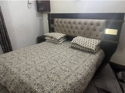 Like New King Size Wooden Bed– Excellent Condition