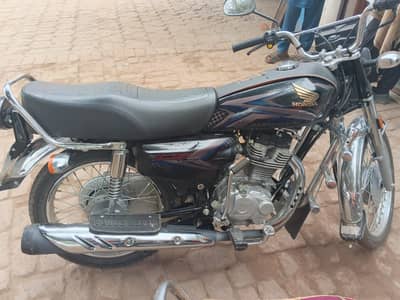 Honda CG 125 2025