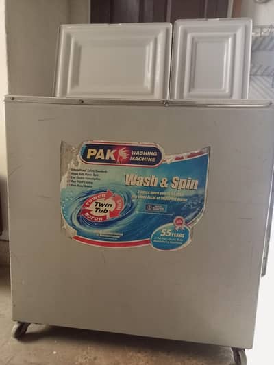 Washing machine with dryer (Twin Tub)