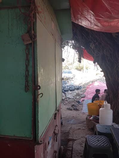 caben and fries stall