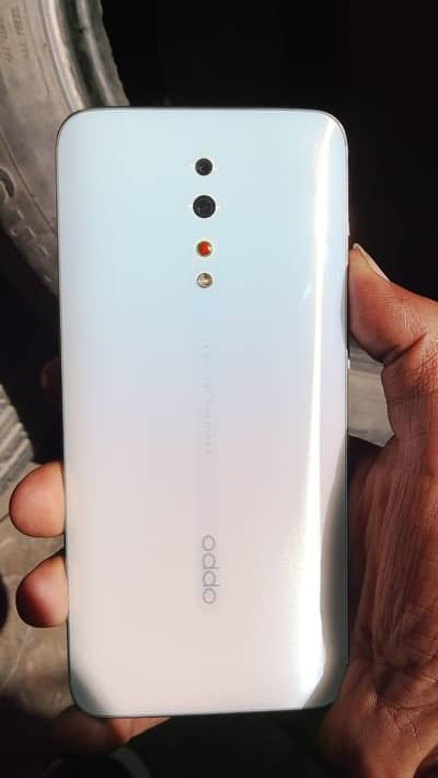 OPPO RENO Z 8RAM 256GB ALL OKAY COMPLETE BOX SERIOUS BUYER'S CONTACT