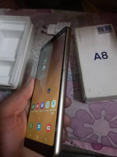 Samsung Galaxy A8(2018) 4/64 complete box