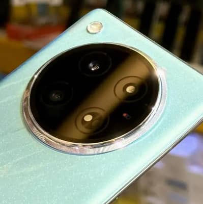 infinix zero 40 8+8 ram 256 GB 11 month warrantyr gent for sale