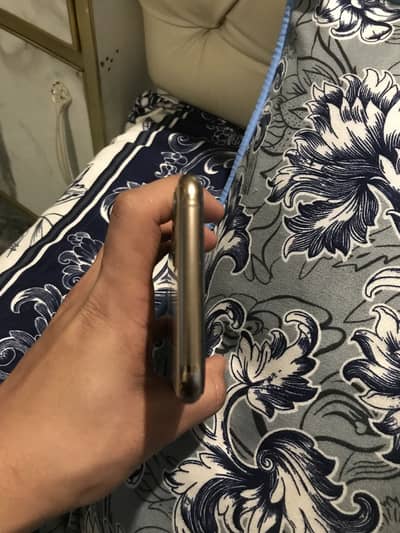 11 pro max 256GB PTA approved