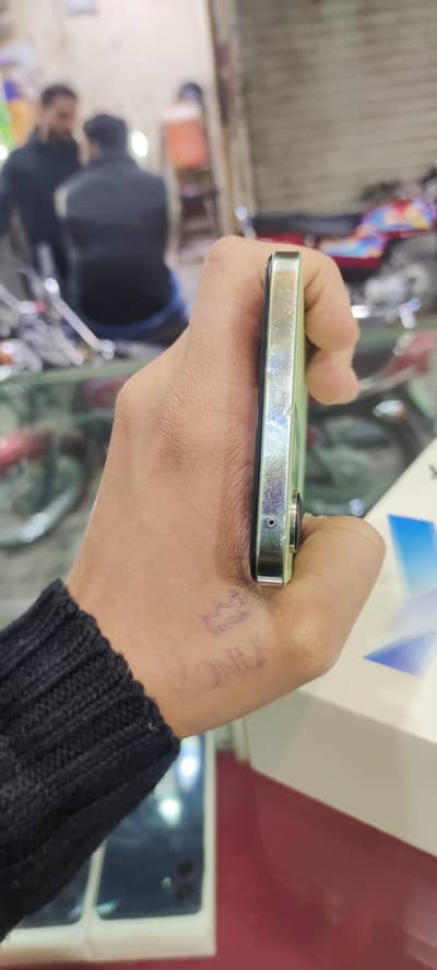 Vivo Y100 256 GB Official PTA APPROVED