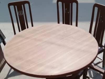 Dining Table along with 4 Chairs