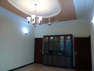 Single storey house for sale